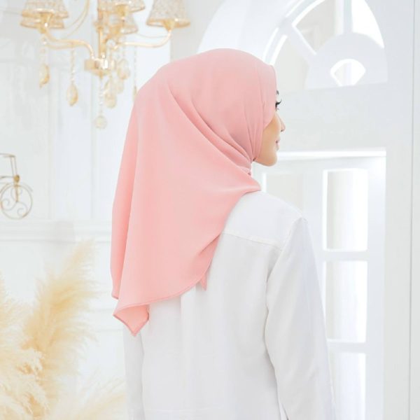 Tyra Tri Shawl - Sakura - Image 3