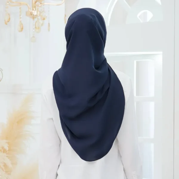 Tyra Curve Shawl - Dark Blue - Image 2