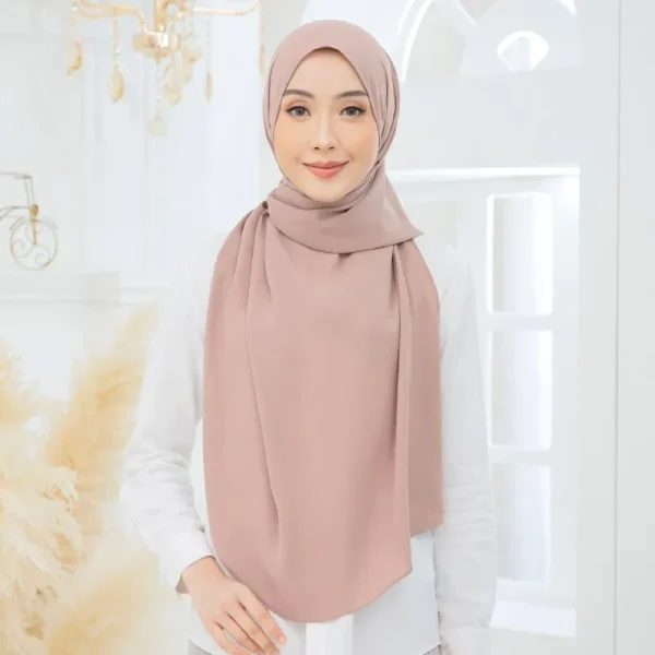 Tyra Curve Shawl - Hazelnut