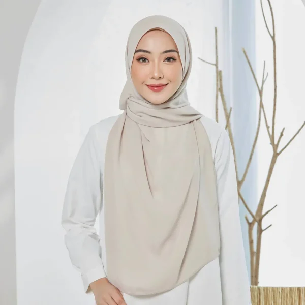 Tyra Curve Shawl - Ivory