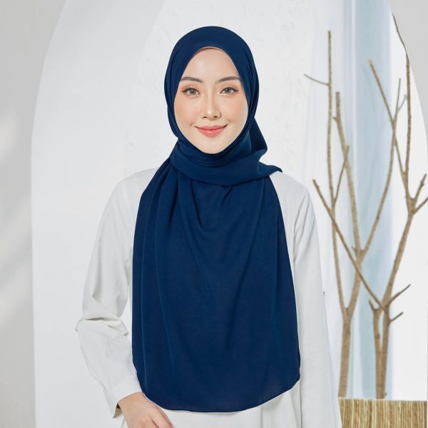 Tyra Curve Shawl - Midnight - Image 3
