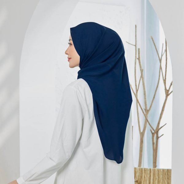 Tyra Curve Shawl - Midnight - Image 2