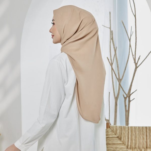 Tyra Curve Shawl - Light Taupe - Image 2