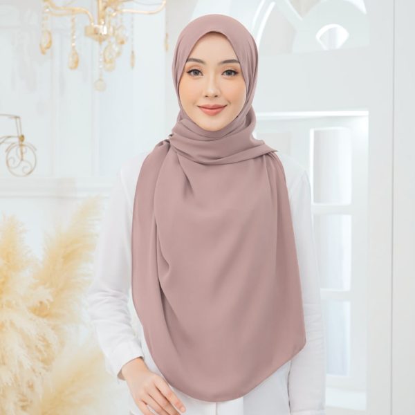 Tyra Curve Shawl - Plum Wood