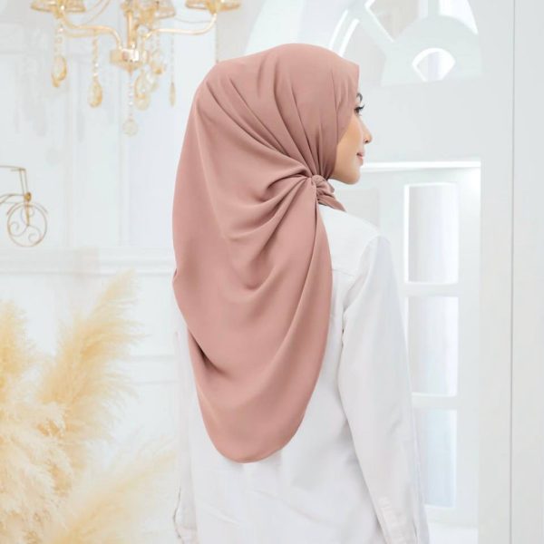 Tyra Curve Shawl - Dull Pink - Image 2