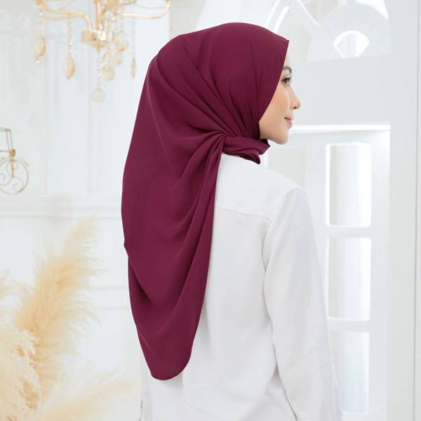 Tyra Curve Shawl - Wine - Image 2